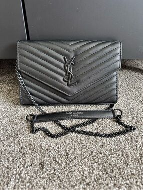 Ysl clutch / crossbody black envelope bag